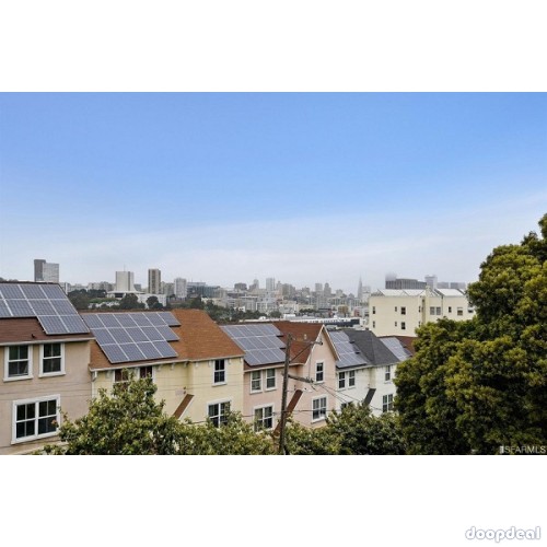 Beautiful and light filled top floor condo in 3 Unit Victorian building in vibrant Hayes Valley! 