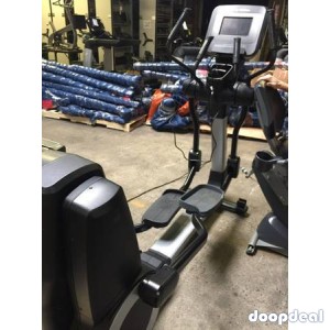 Life Fitness 95x discover SI 